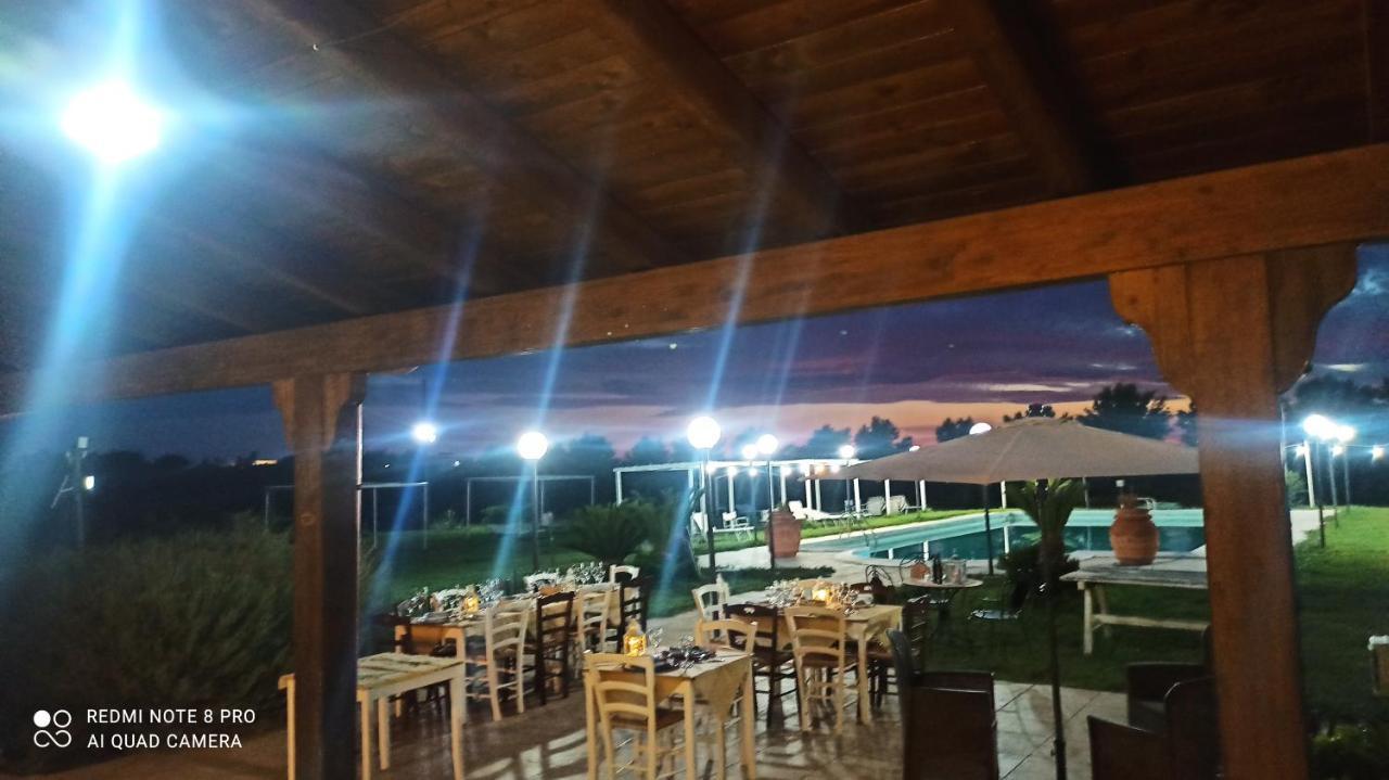 Agriturismo L' Annunziata ลิซซาโน ภายนอก รูปภาพ