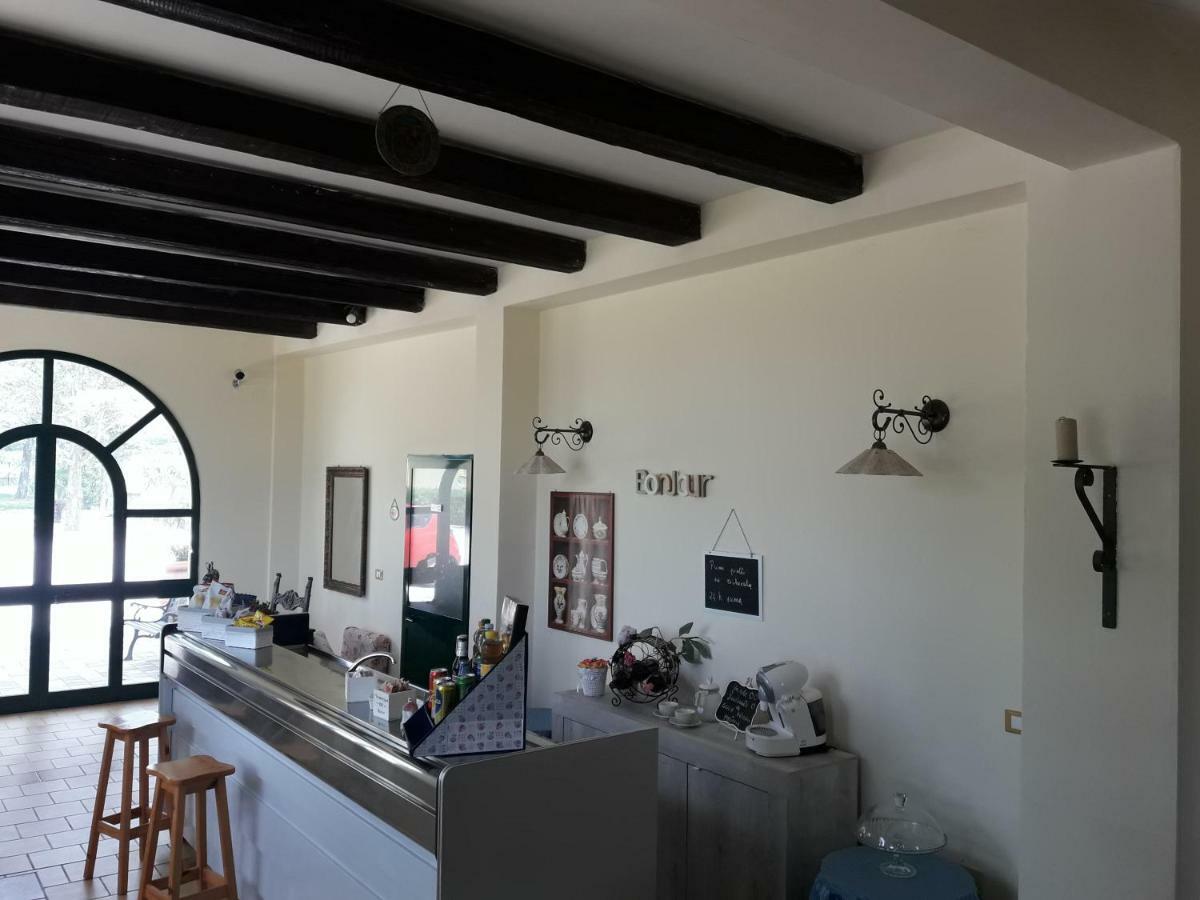 Agriturismo L' Annunziata ลิซซาโน ภายนอก รูปภาพ